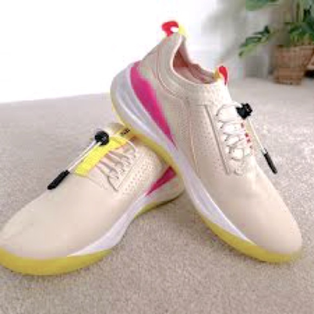 Clove Classic Lemonade Women's Nursing Healthcare Shoes Sneakers Size 8.5